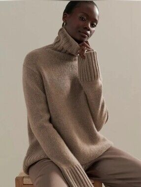 Jenni Kanye Cashmere Jet Turtleneck XS/S Oversized Fit In Almond EUC Like New!